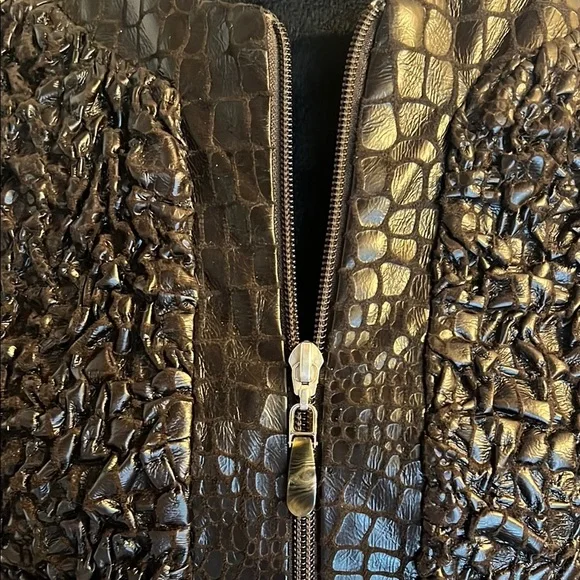 Elegant Brown Textured Women's Jacket - Picture 3 of 5